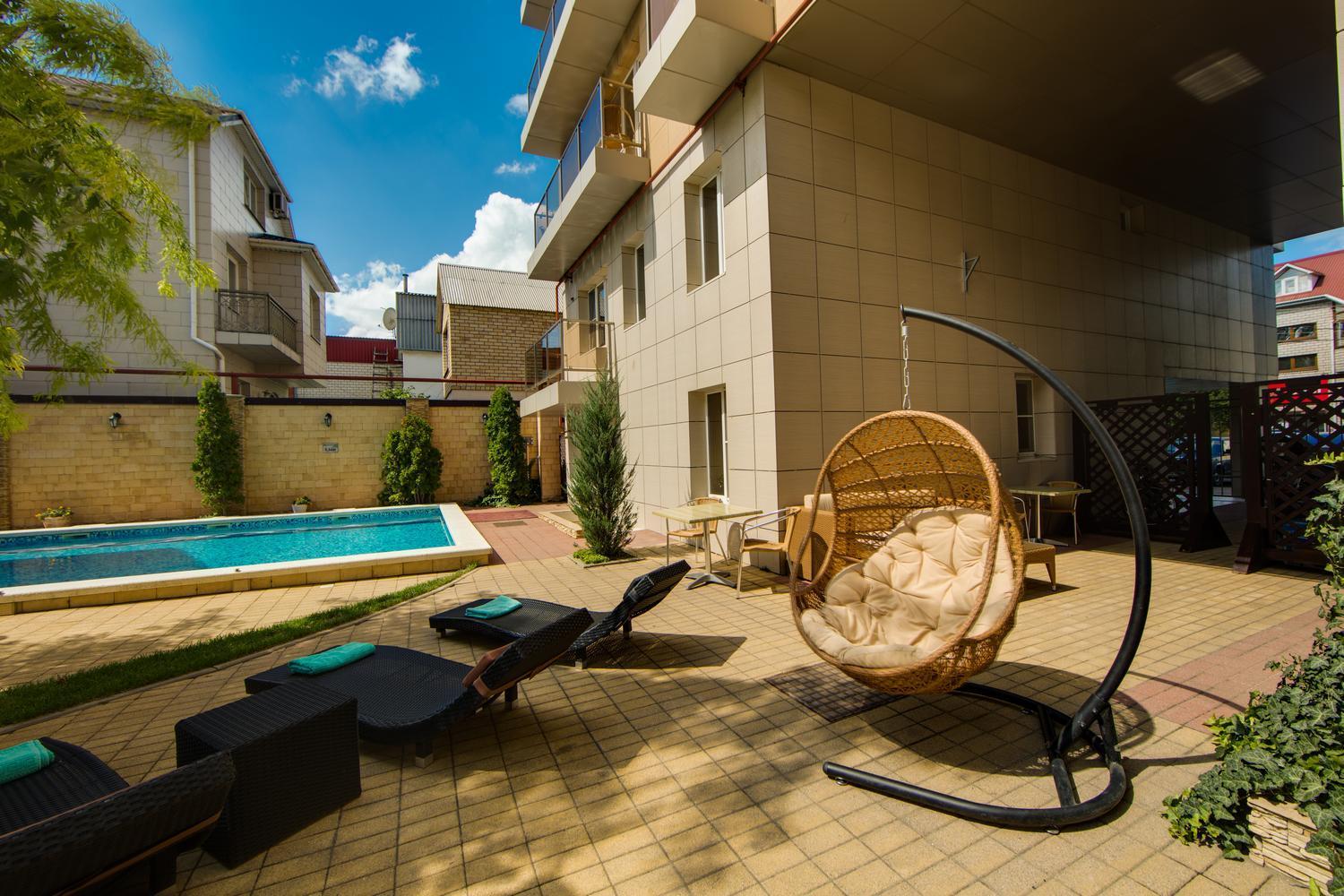 10 микрорайон. Гостиница лазурная анапа новороссийская улица. Анапа лазурная 10 корпус 1. Гостевой дом бриз витязево. Город анапа улица ростовская.